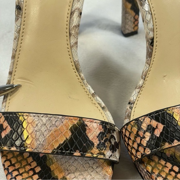 NWOB Vince Camuto Balindia Snakeskin 4” Ankle Strap Platform Sandals Size 5.5 - Picture 15 of 16
